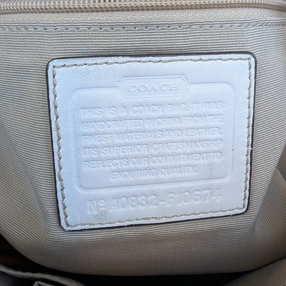 Coach Hamptons Signature Scribble Tote + Wallet - Picture 15 of 17